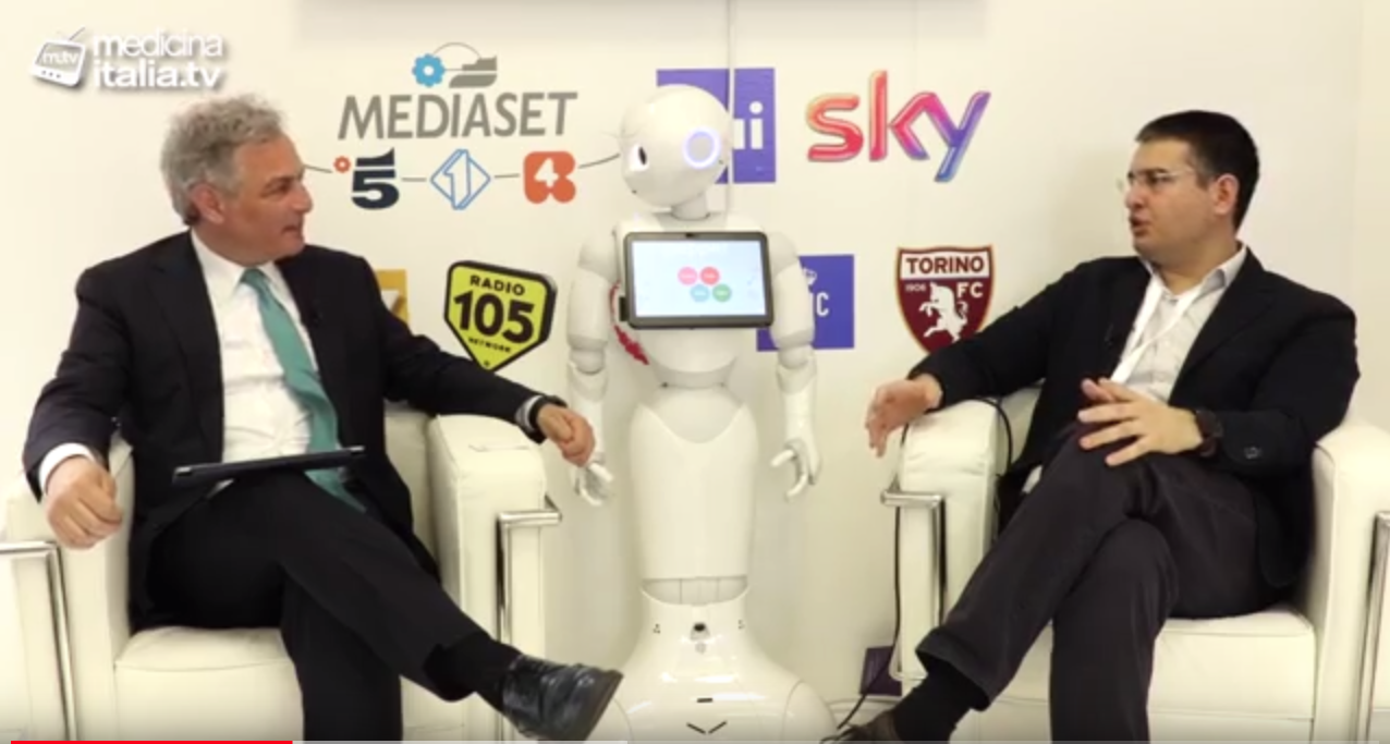 Ai microfoni di Medicinaitalia.tv in occasione di Cosmofarma 2018 un ospite speciale: Mister Pepper -promoter umanoide di CSF sistemi. L'intervista poi a Guido Lucarelli, Direttore Innovazione di CSF Sistemi.